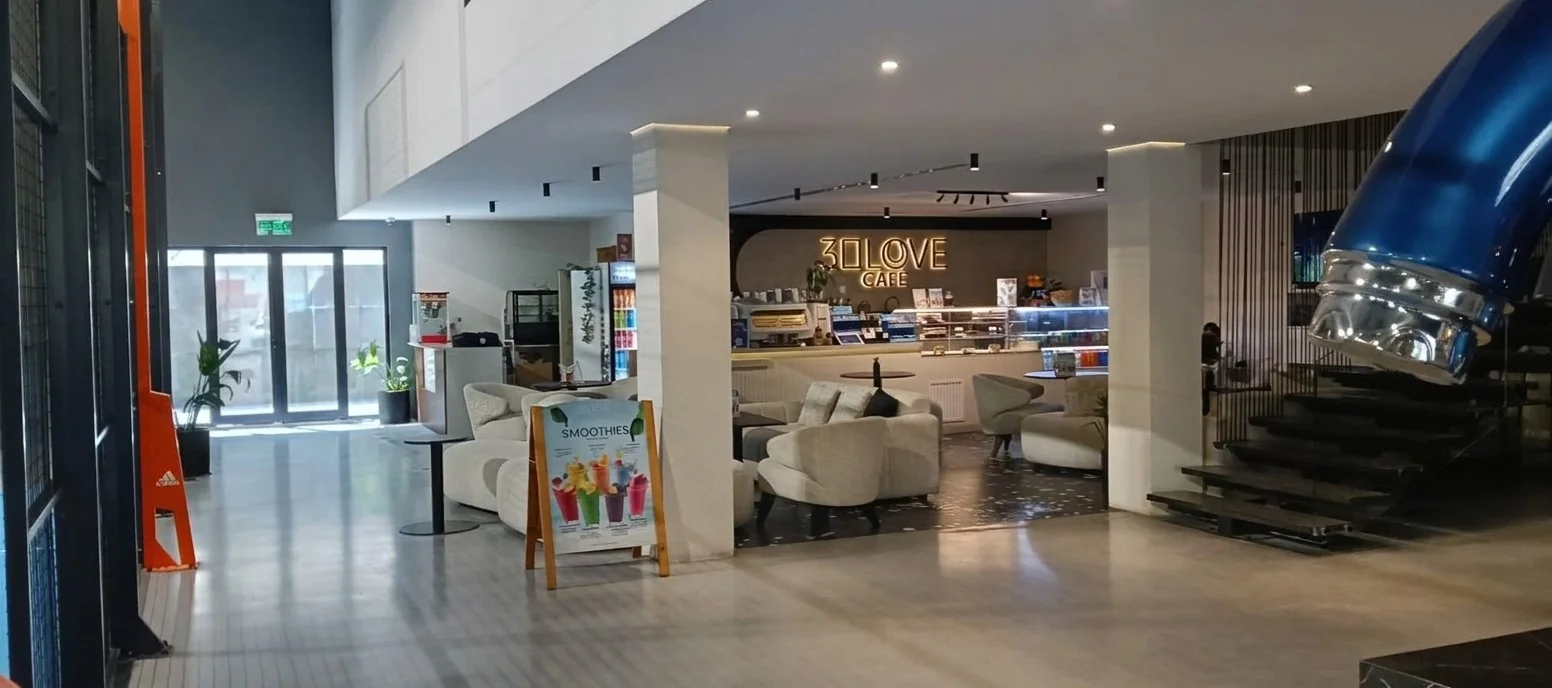 Padel 360 — Coffee Shop Area